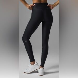 Alo full length high waist airlift leggings. Like new
